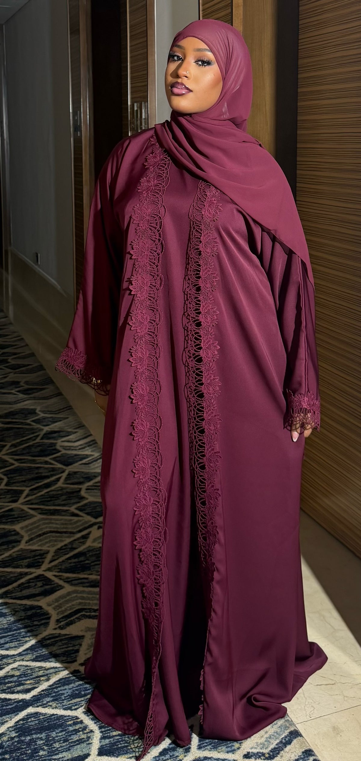 MAÏRA
Embroidered Abaya